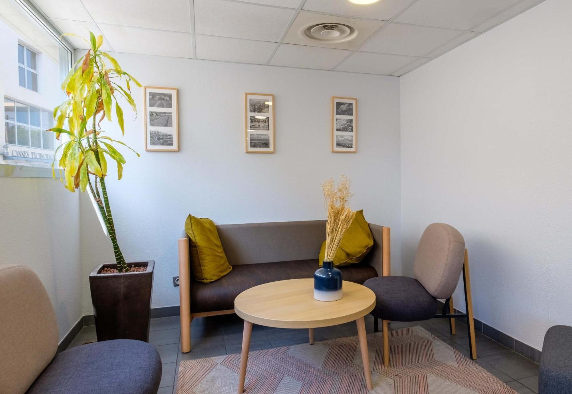 B&B Hotel Cannes La Bocca Plage Bagian luar foto